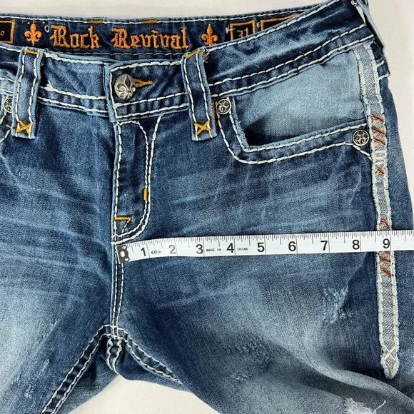 Super sexy Rock Revival Cameo Boot Cut Jeans Size 31